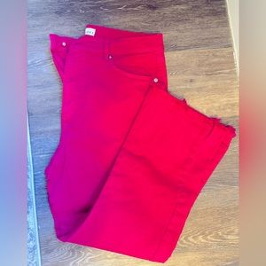 Loft High Rise Kick Crop Jeans In Fuchsia, size 31/12, with fringe detail on hem